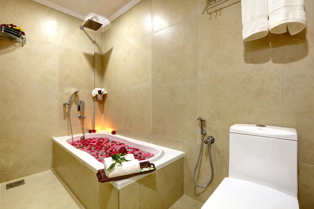Hotel Floral Park Kottayam Exteriér fotografie