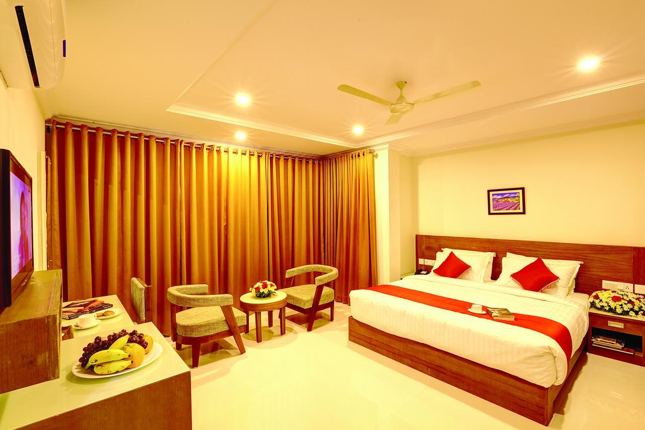 Hotel Floral Park Kottayam Exteriér fotografie